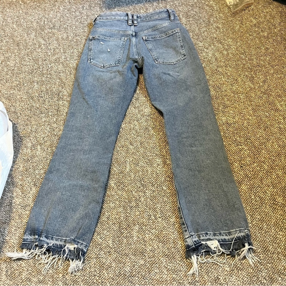 We The Free People Dylan Cropped Distressed Raw Hem Jeans Size 25 D - Picture 3 of 6